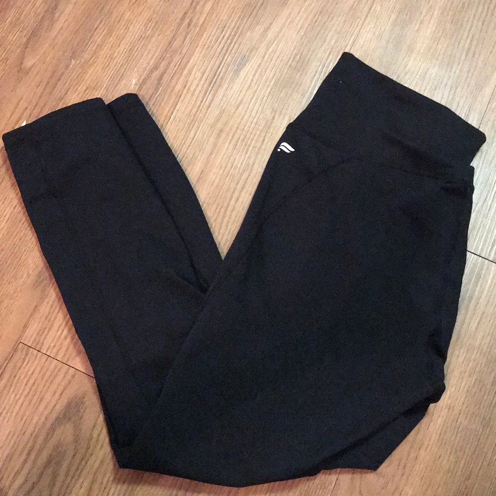 Fabletics capris